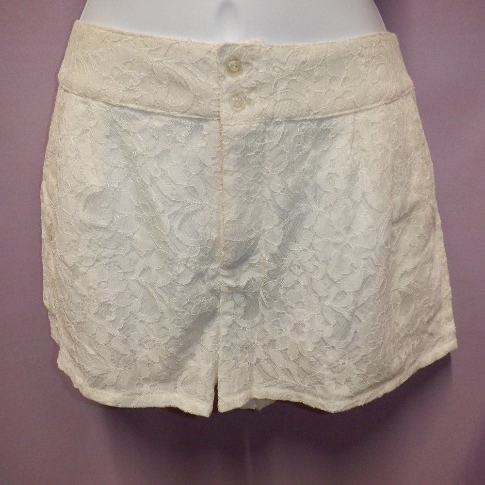 Forever 21 Ivory Lace Shorts L